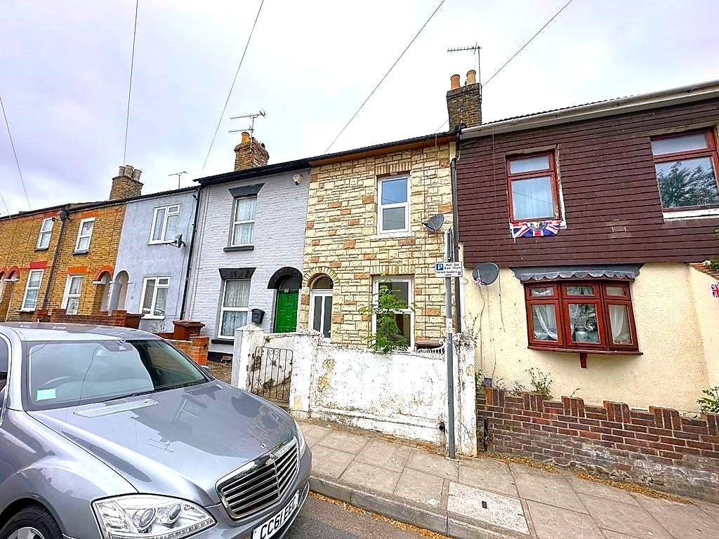 2 bed terraced house for sale in Gardiner Street, Gillingham ME7, £170,000