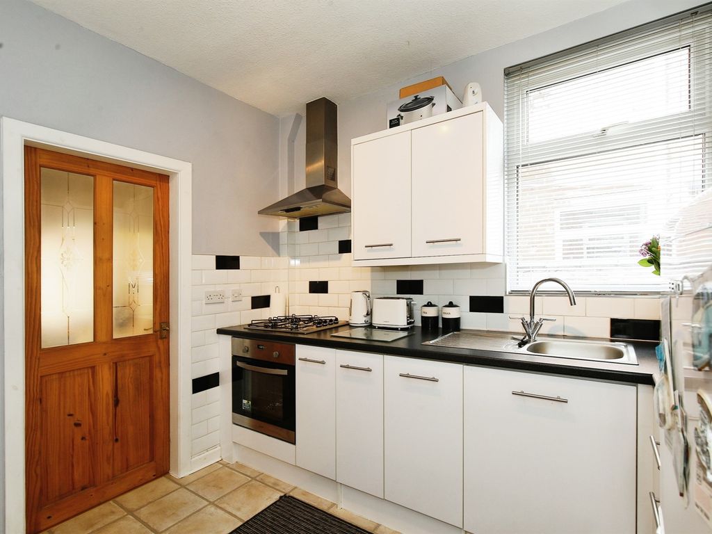 2 bed terraced house for sale in Royle Street, Northwich CW9, £140,000