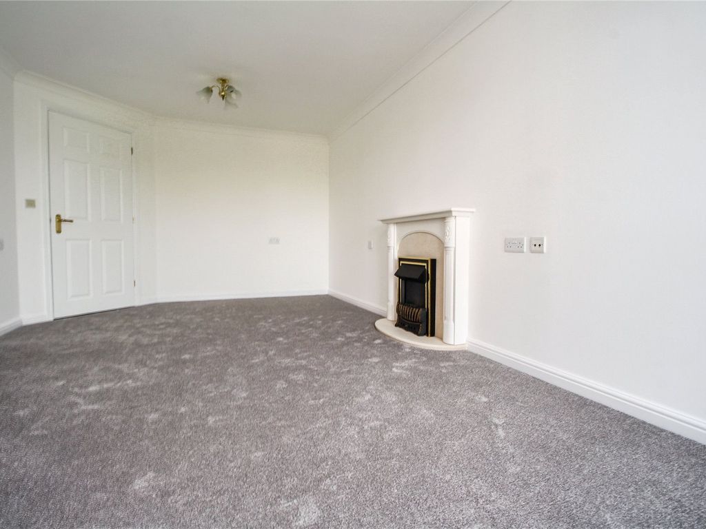1 bed flat for sale in Mills Way, Barnstaple EX31, £150,000
