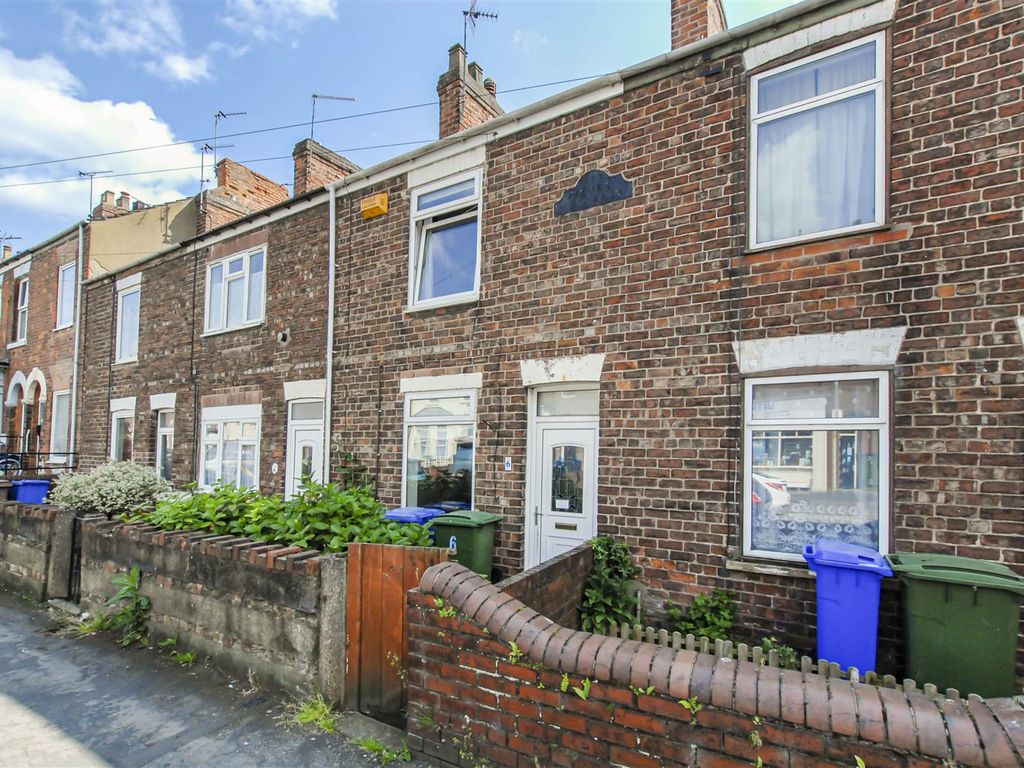2 bed cottage for sale in Marshfield Road, Goole DN14, £98,500