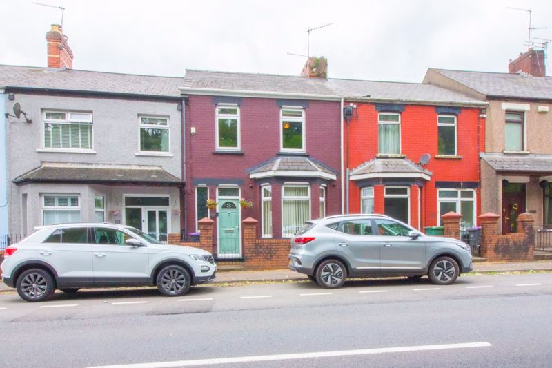 3 bed terraced house for sale in Llantarnam Road, Llantarnam, Cwmbran NP44, £180,000
