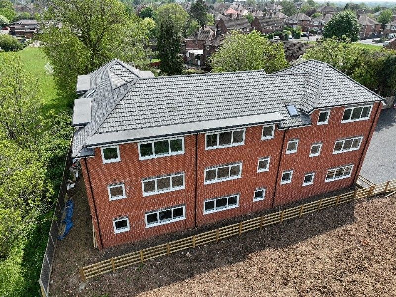 1 bed flat for sale in Blue Banks Avenue, Glen Parva, Leicester, Leicestershire. LE2, £165,000