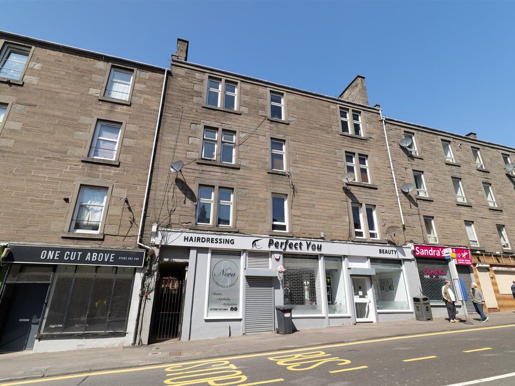 2 bed flat for sale in Albert Street, Dundee DD4, £79,995