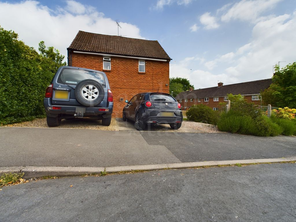 3 bed end terrace house for sale in All Saints Avenue, Bewdley DY12, £229,500