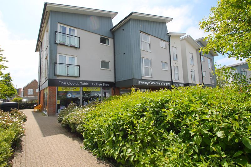 2 bed flat for sale in Defiant Close, Hawkinge, Folkestone CT18, £220,000