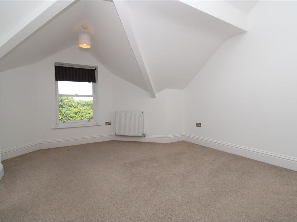 3 bed flat for sale in Merrilocks Road, Crosby, Liverpool L23, £210,000