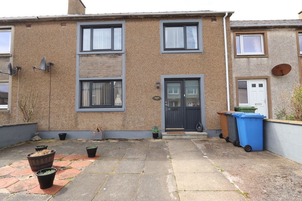 2 bed terraced house for sale in Owen Place, Wick KW1, £70,000