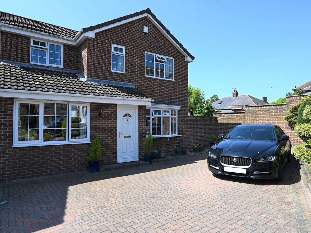 4 bed detached house for sale in Truro Close, Darlington DL1, £168,750
