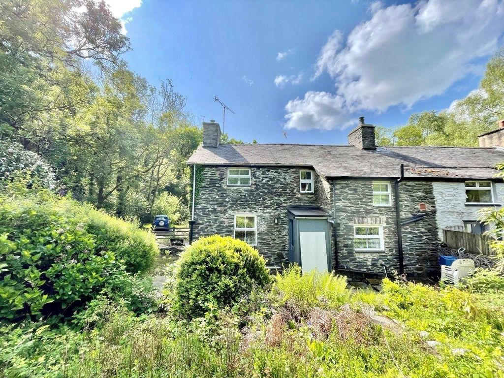3 bed semi-detached house for sale in Pennal, Machynlleth, Gwynedd SY20, £250,000