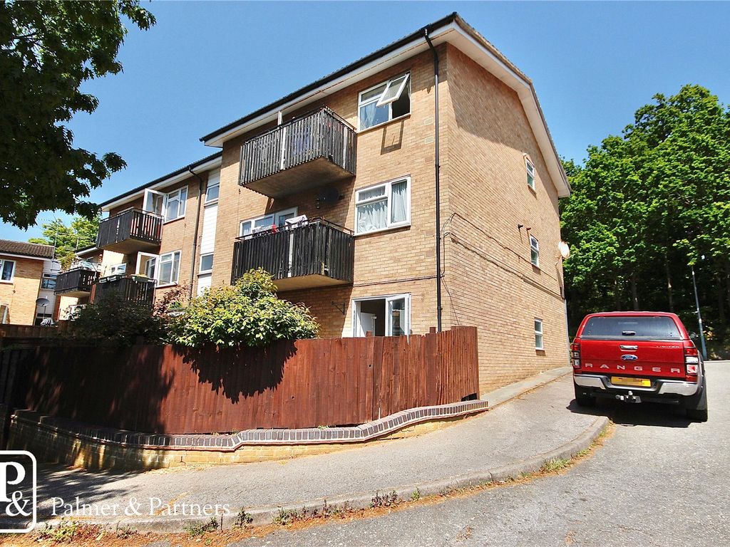 2 bed flat for sale in Girton Way, Ipswich, Suffolk IP2, £150,000