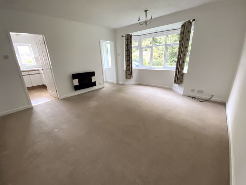 1 bed flat for sale in Jubilee Court, Ravenscroft, Holmes Chapel CW4, £115,000