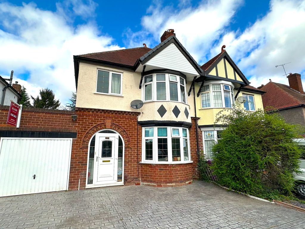 3 bed semi-detached house for sale in Oxbarn Avenue, Bradmore, Wolverhampton WV3, £250,000