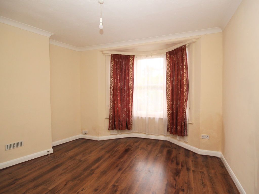 1 bed flat for sale in Vere Road, Brighton BN1, £225,000