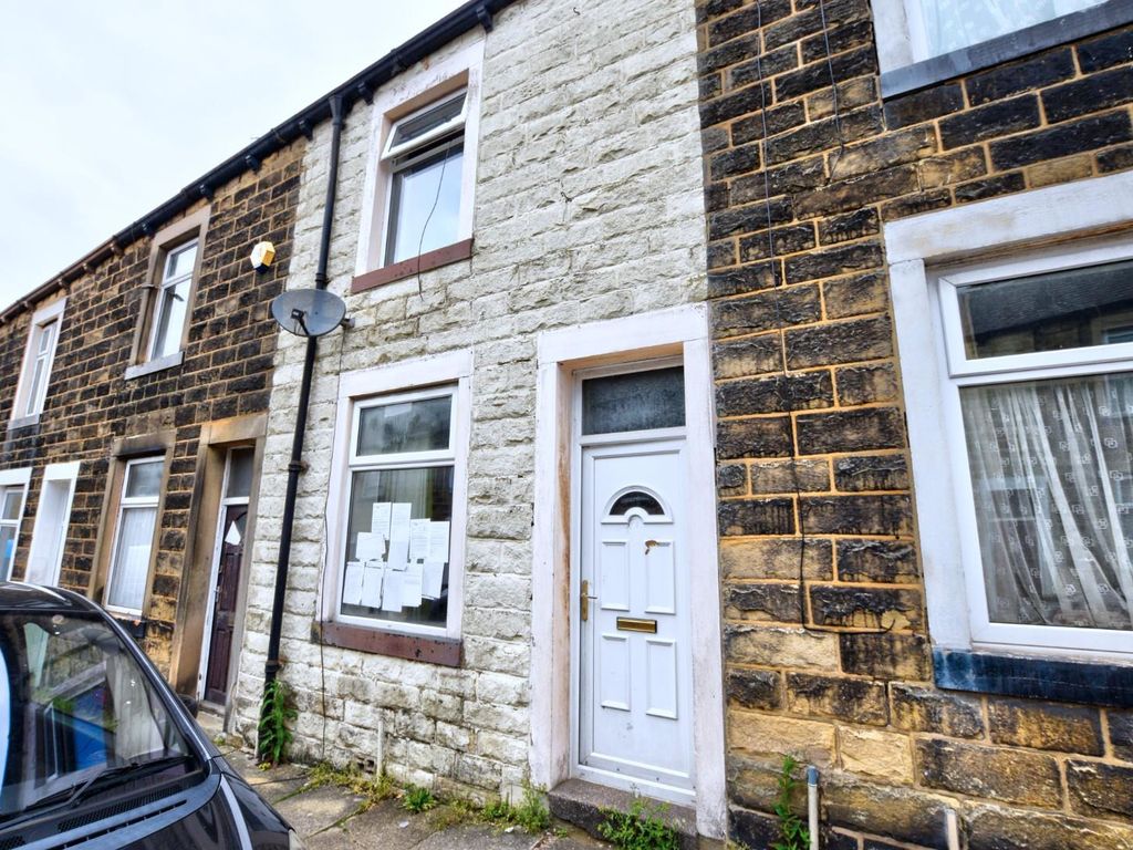 2 bed terraced house for sale in Cleveland Street, Colne BB8, £40,000