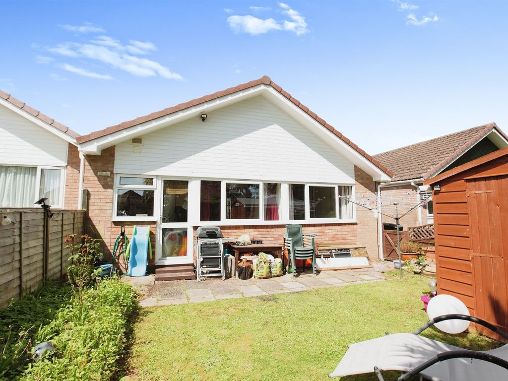 2 bed bungalow for sale in Lidford Tor Avenue, Paignton TQ4, £240,000