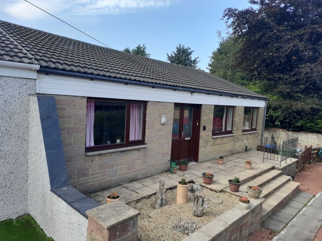 3 bed semi-detached bungalow for sale in North Street, Larkhall ML9, £149,000
