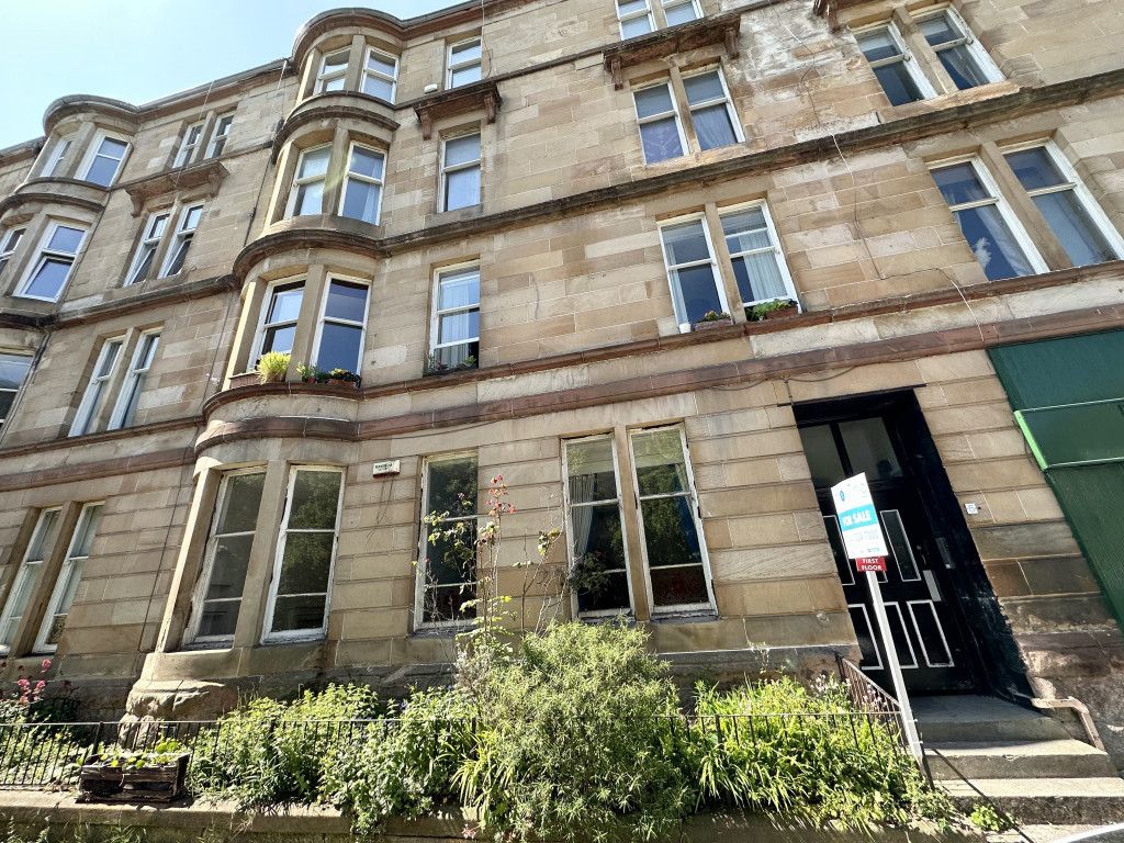 2 bed flat for sale in 0/1, 6 Barrington Drive, Glasgow G4, £230,000