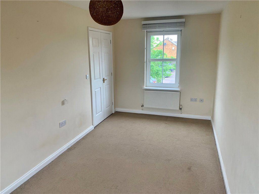 1 bed flat for sale in Christ Church Close, Stamford, Lincolnshire PE9, £185,000