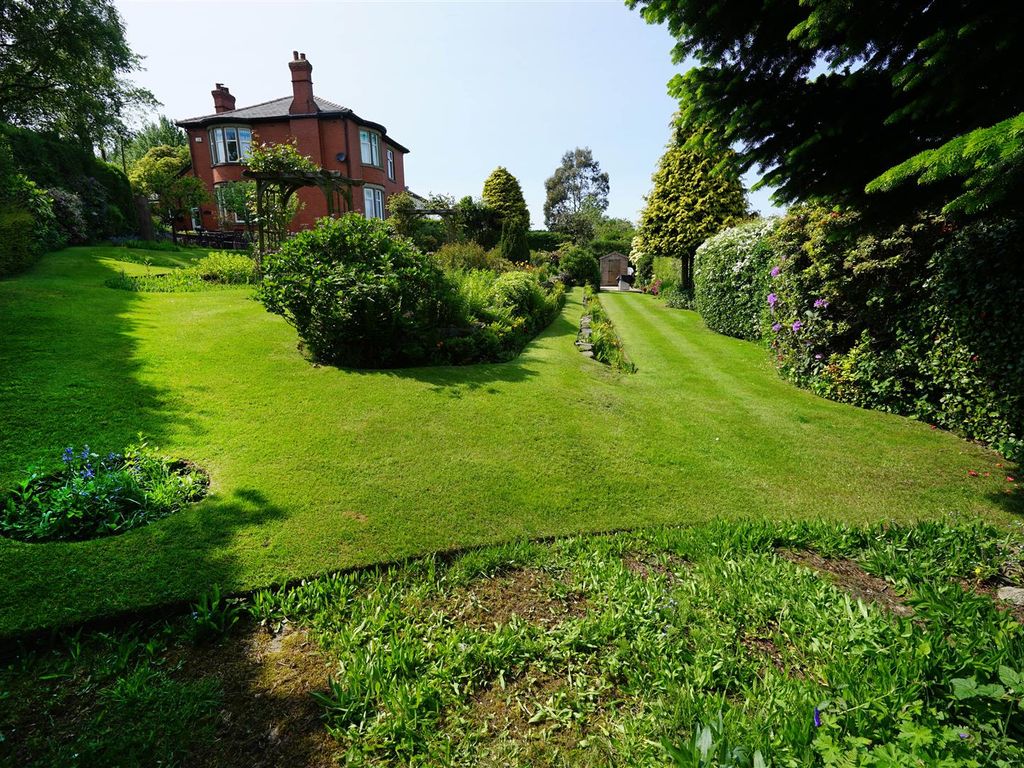 Land for sale in Manchester Road, Blackrod, Bolton BL6, £250,000