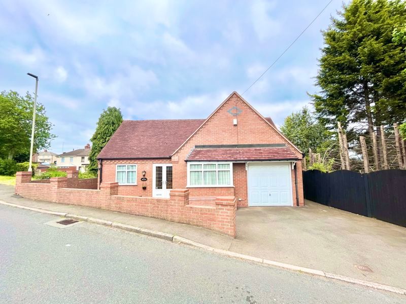 3 bed detached bungalow for sale in Yew Tree Hills, Netherton, Dudley. DY2, £299,950