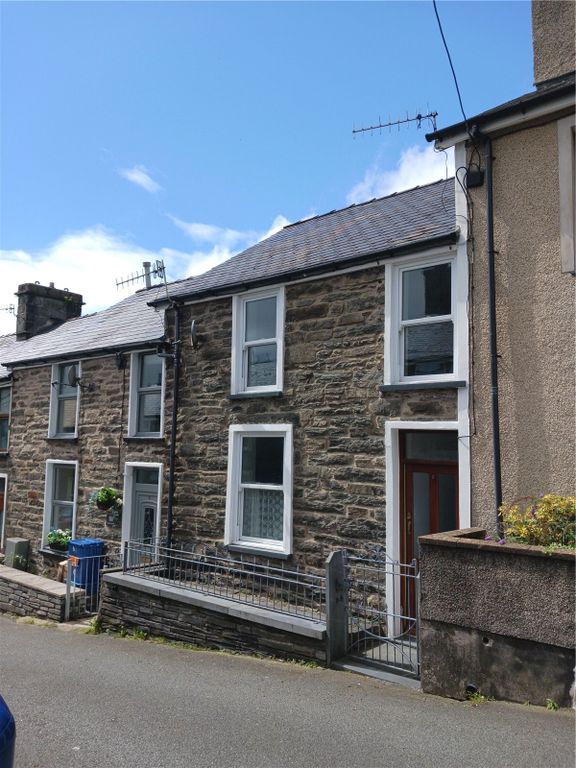 3 bed terraced house for sale in Leeds Street, Blaenau Ffestiniog, Gwynedd LL41, £124,950