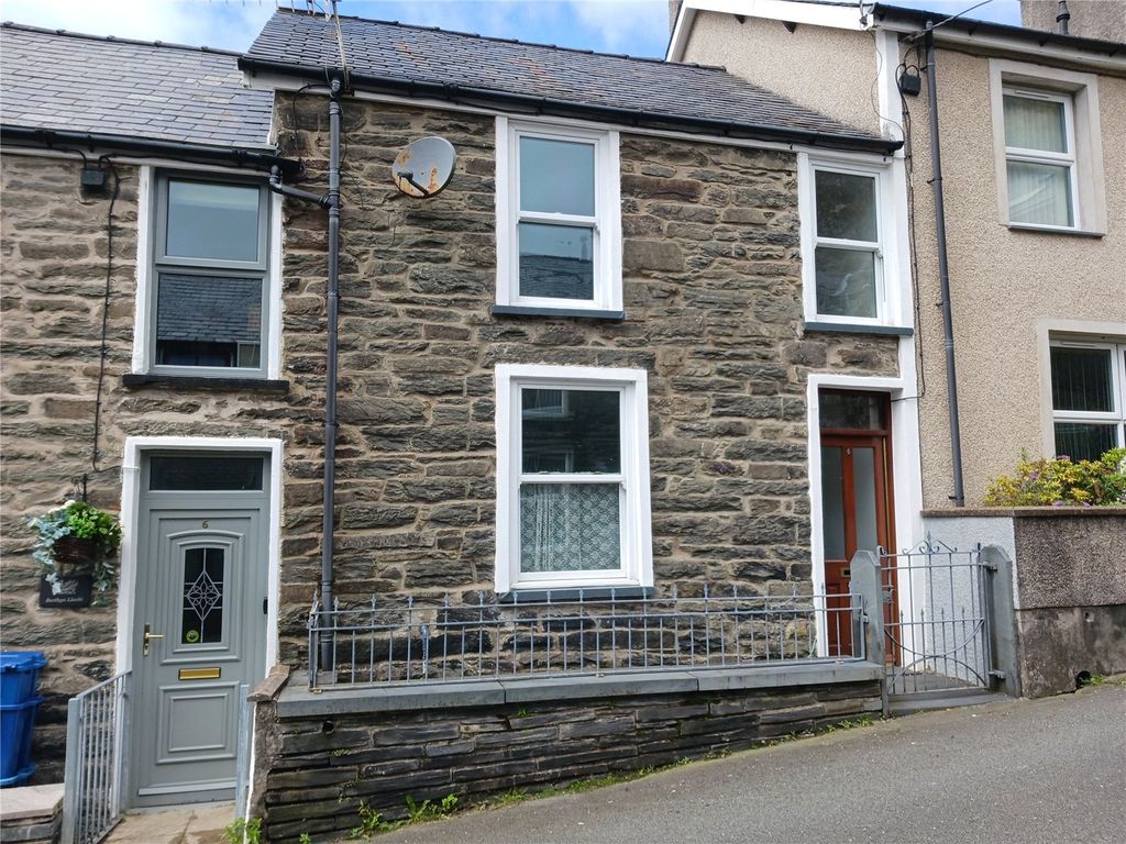 3 bed terraced house for sale in Leeds Street, Blaenau Ffestiniog, Gwynedd LL41, £124,950