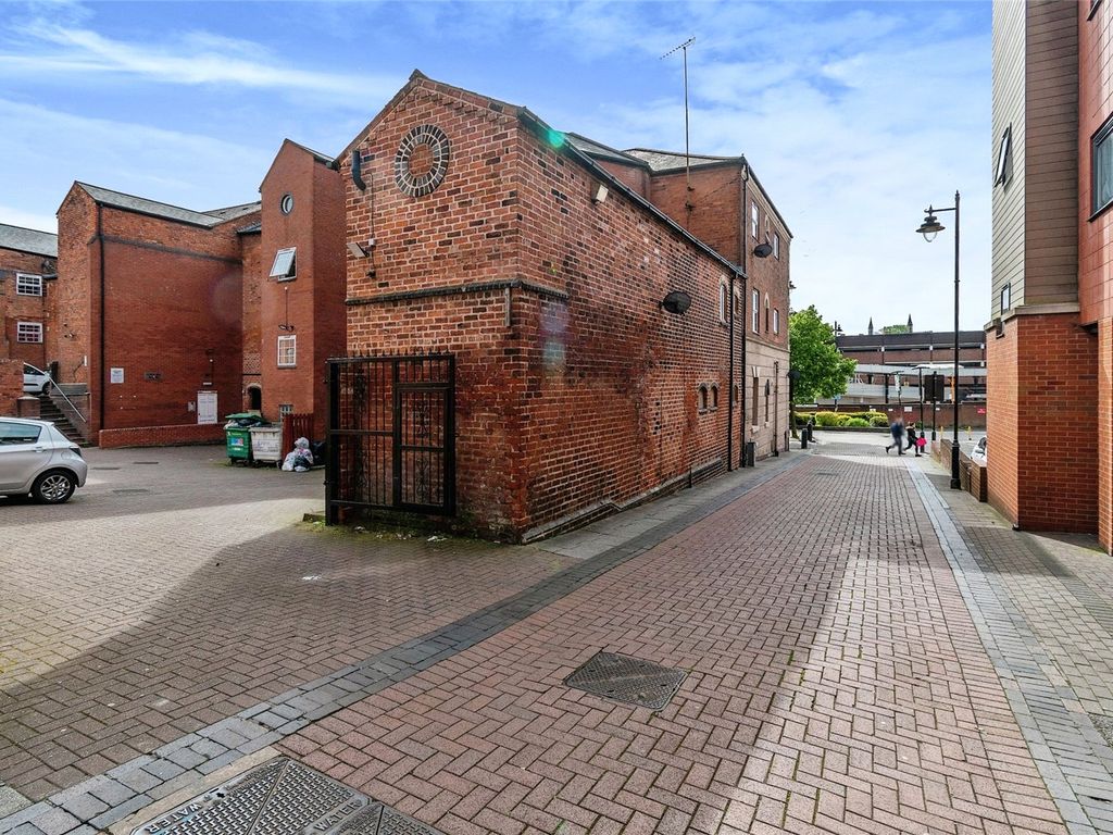 1 bed flat for sale in Little Station Street, Walsall, West Midlands WS2, £70,000