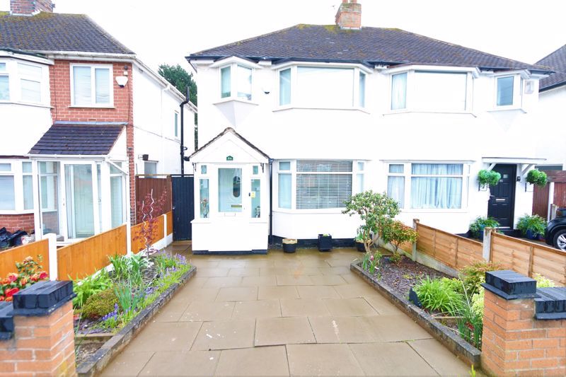 3 bed semi-detached house for sale in Teddington Grove, Perry Barr B42, £164,250