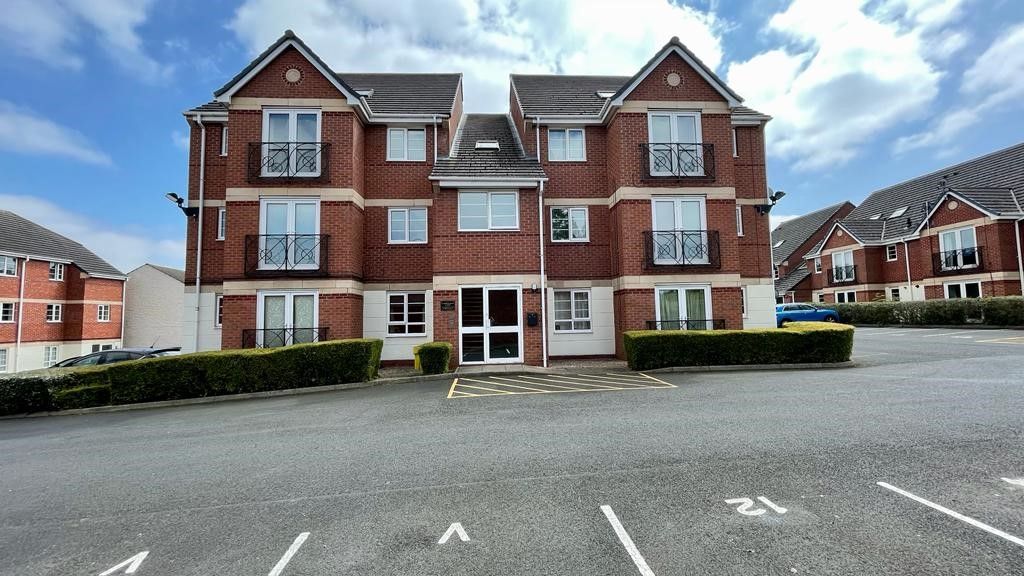 2 bed flat for sale in Walsall Road, Great Barr, Birmingham B42, £135,000