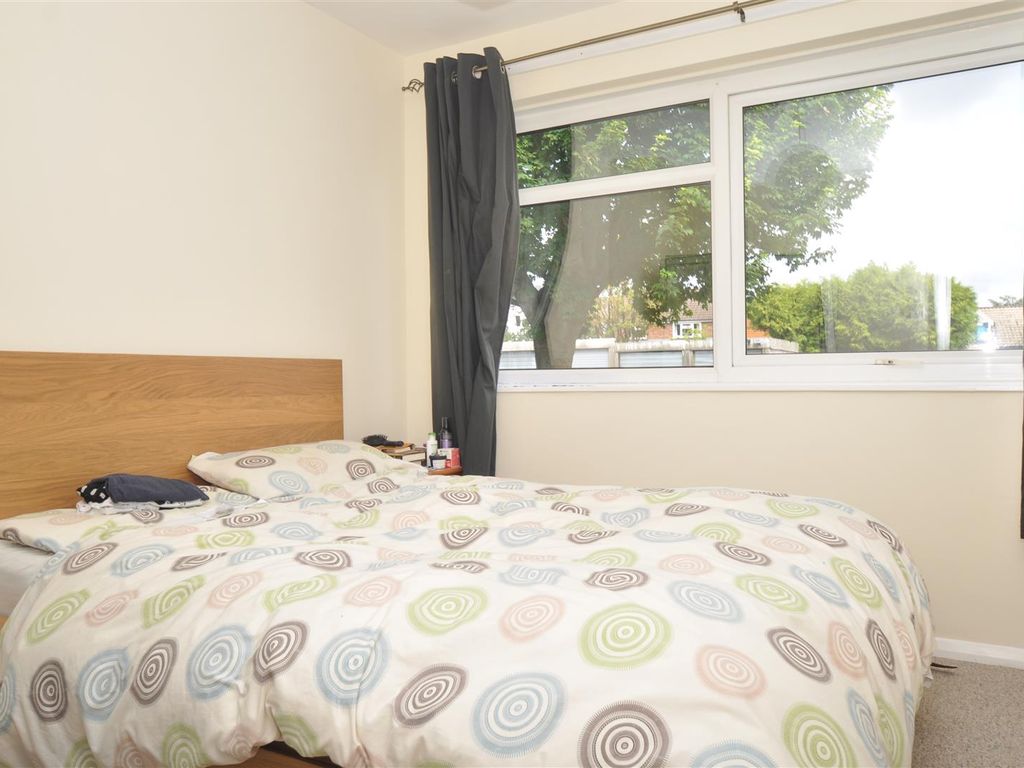 1 bed flat for sale in Gaping Lane, Hitchin SG5, £210,000