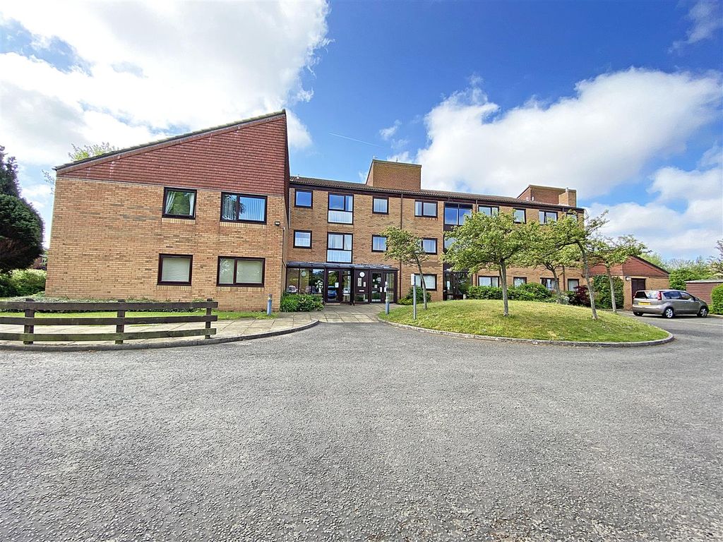 2 bed flat for sale in Watchyard Lane, Formby, Liverpool L37, £65,000