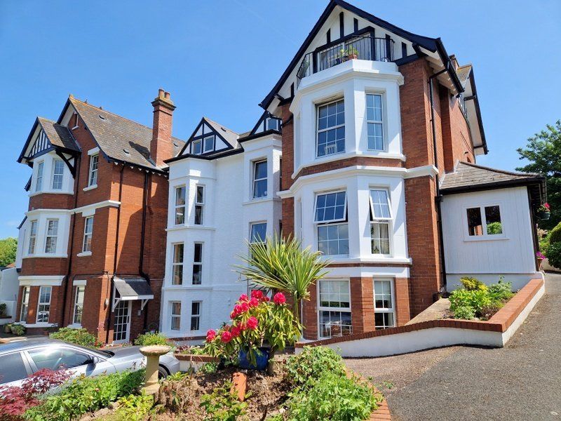 2 bed flat for sale in Montpellier Road, Exmouth EX8, £200,000