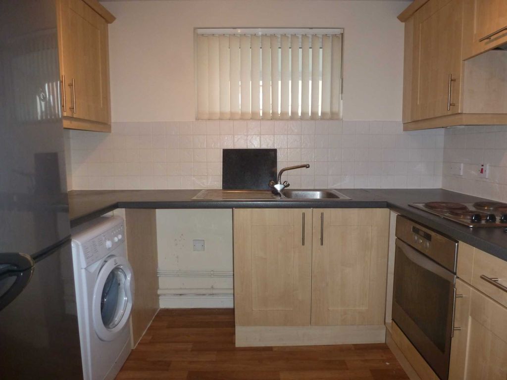 1 bed flat for sale in Chantry Close, London SE2, £210,000