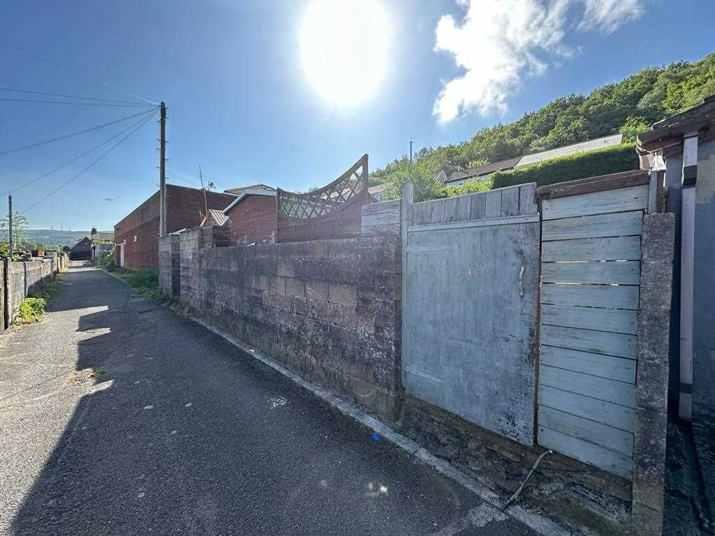Land for sale in Graig Avenue, Graig, Pontypridd CF37, £125,000
