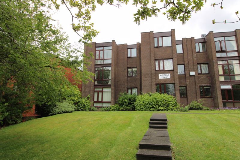 2 bed flat for sale in Lichfield Court, Lichfield Road, Walsall WS4, £80,500
