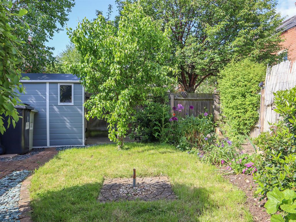 2 bed semi-detached bungalow for sale in Penn Street, Oakham, Rutland LE15, £160,000