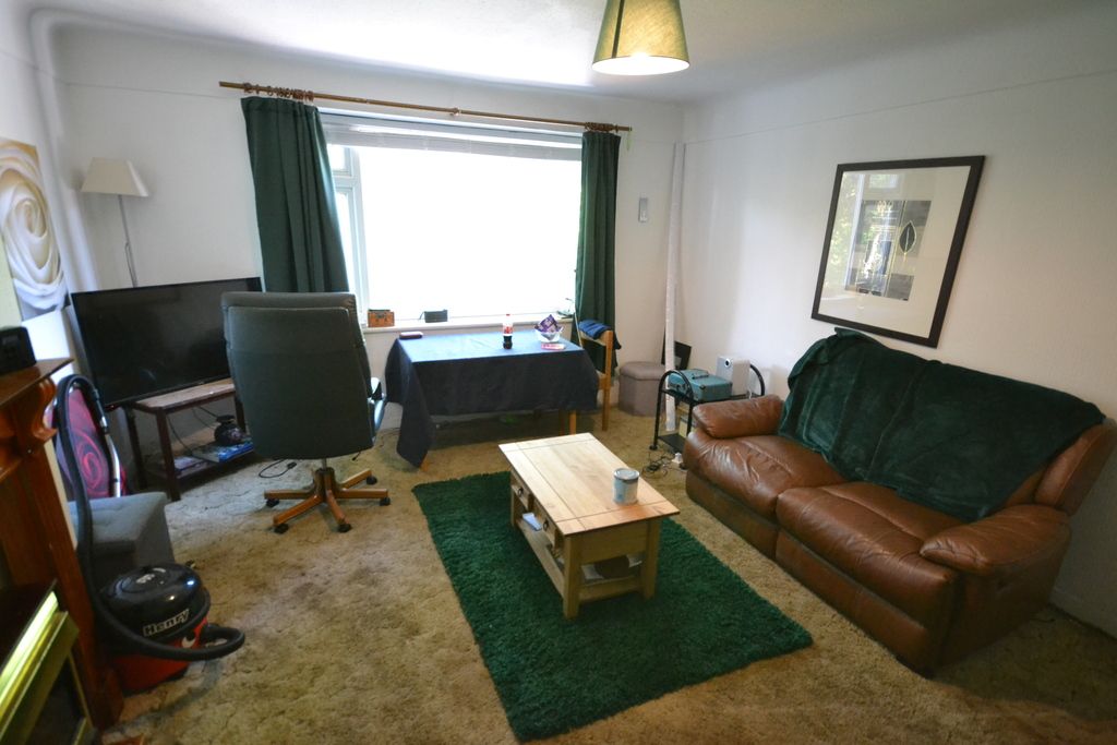 1 bed flat for sale in Park Terrace, Waterloo, Liverpool L22, £60,000
