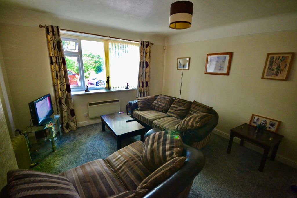 1 bed flat for sale in Park Terrace, Waterloo, Liverpool L22, £75,000