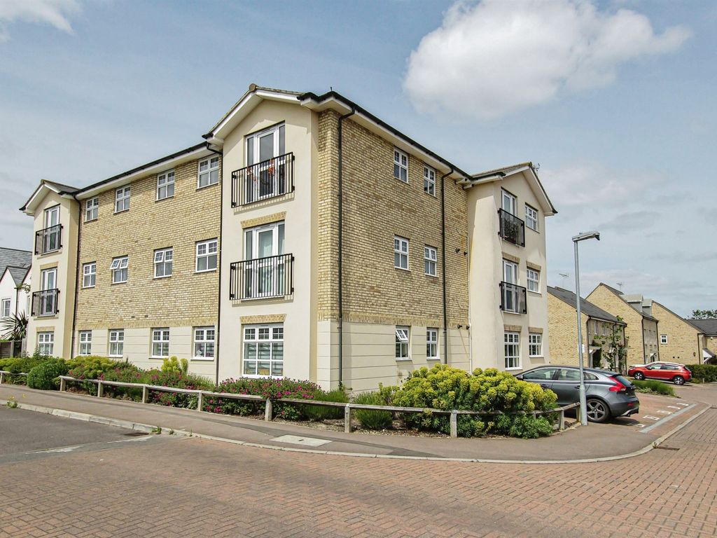 2 bed flat for sale in Wellbrook Way, Girton, Cambridge CB3, £124,000