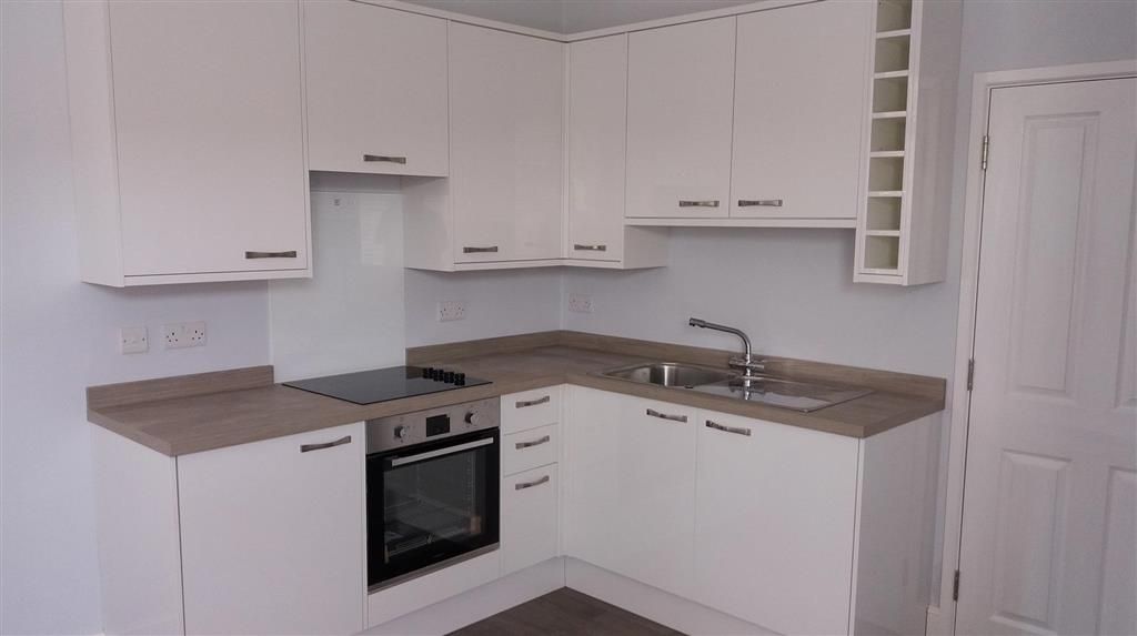 1 bed flat for sale in Kingston Road, Portsmouth, Hampshire PO2, £125,000