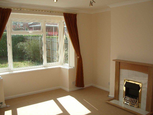 2 bed maisonette for sale in Maxwell Road, Beaconsfield HP9, £339,950