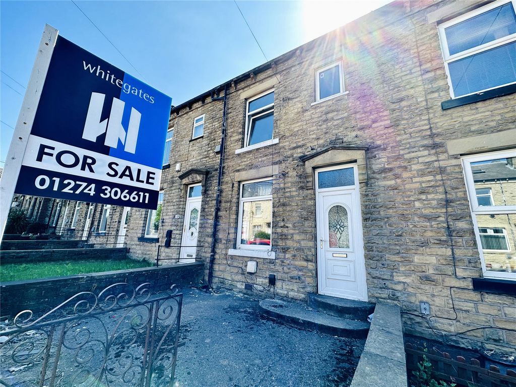 3 bed terraced house for sale in Bowling Hall Road, Bradford, West Yorkshire BD4, £95,000