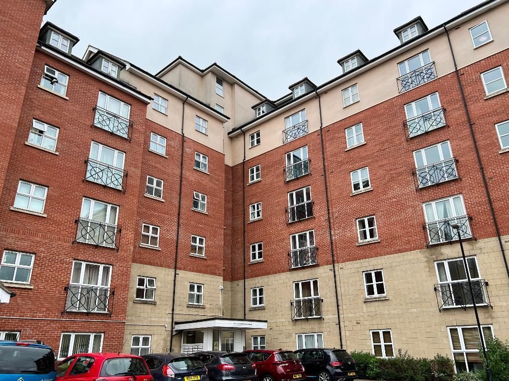 1 bed flat for sale in Britannia House, Palgrave Road, Bedford MK42, £159,995