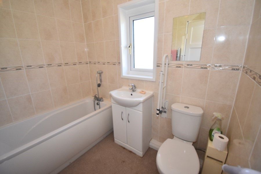 3 bed end terrace house for sale in Browning Close, Exeter EX2, £240,000