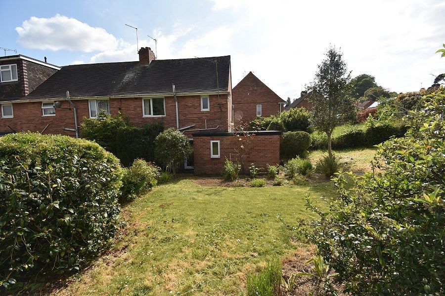 3 bed end terrace house for sale in Browning Close, Exeter EX2, £240,000