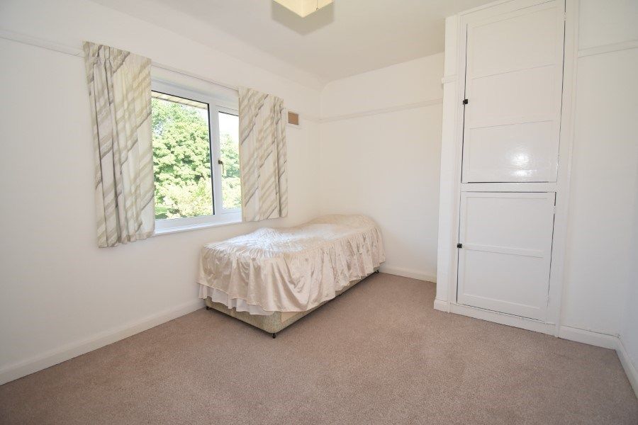 3 bed end terrace house for sale in Browning Close, Exeter EX2, £240,000