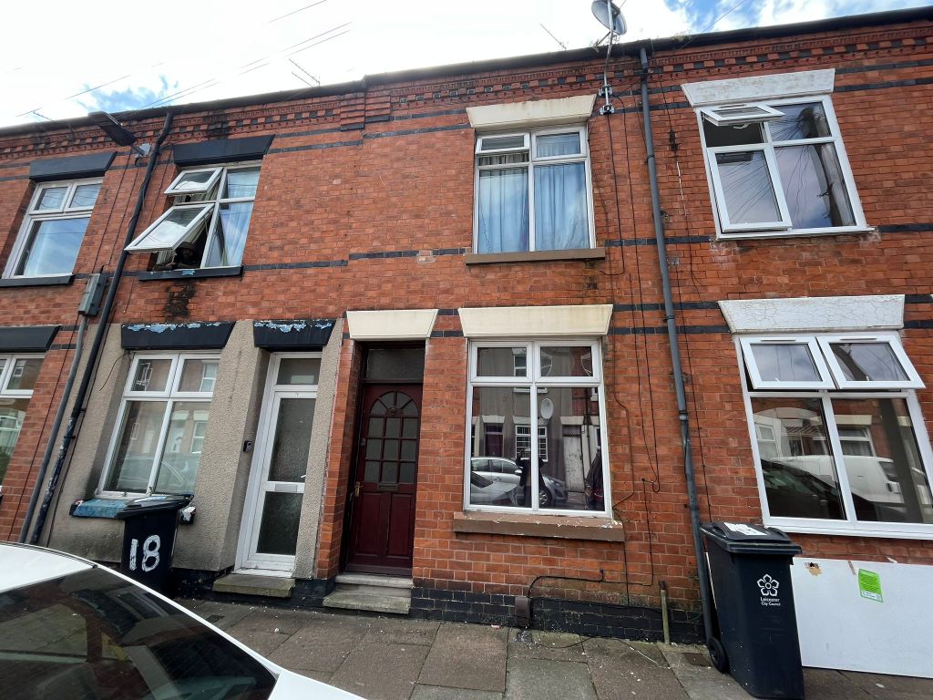 2 bed terraced house for sale in Bosworth Street, Leicester LE3, £180,000
