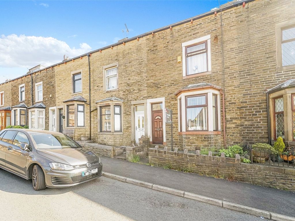3 bed terraced house for sale in Cotton Tree Lane, Colne BB8, £150,000