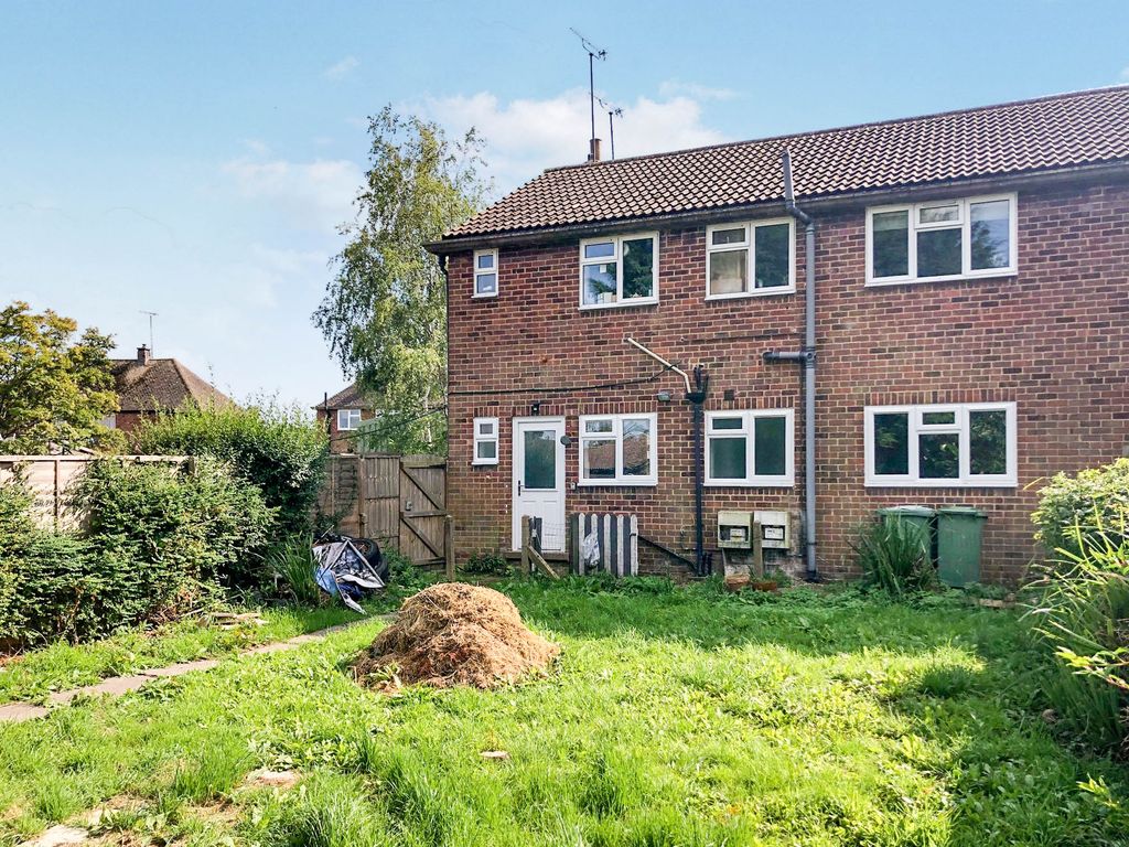 1 bed flat for sale in Ireton Road, Market Harborough LE16, £170,000