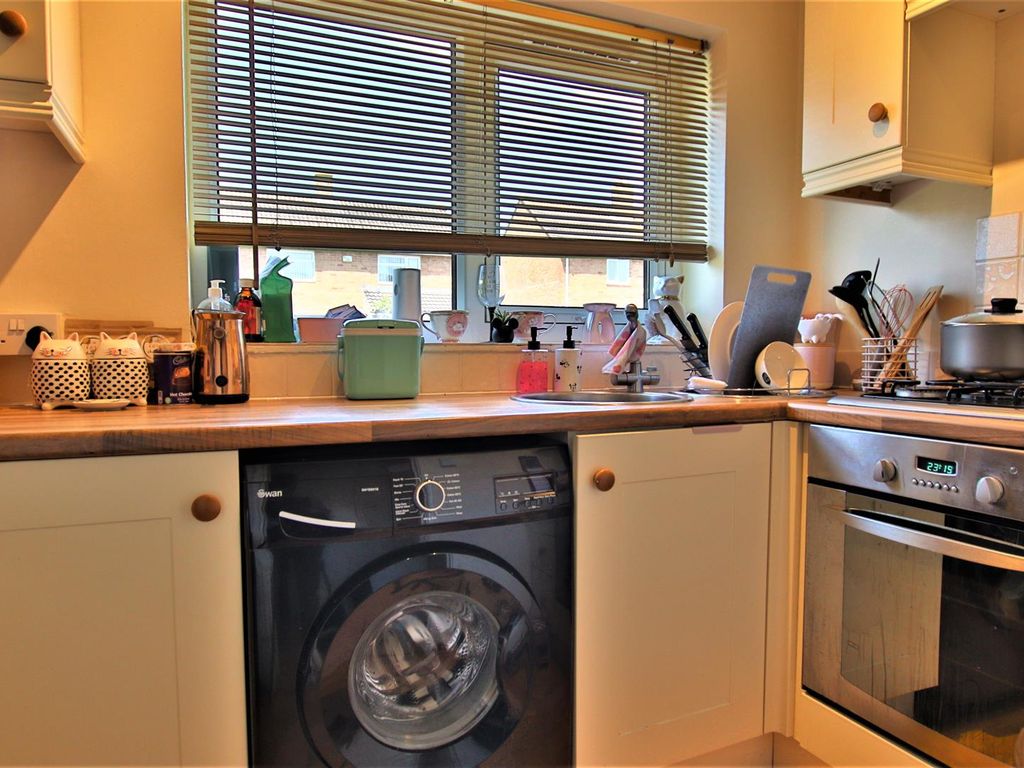 1 bed maisonette for sale in Oldfield, Tewkesbury GL20, £140,000